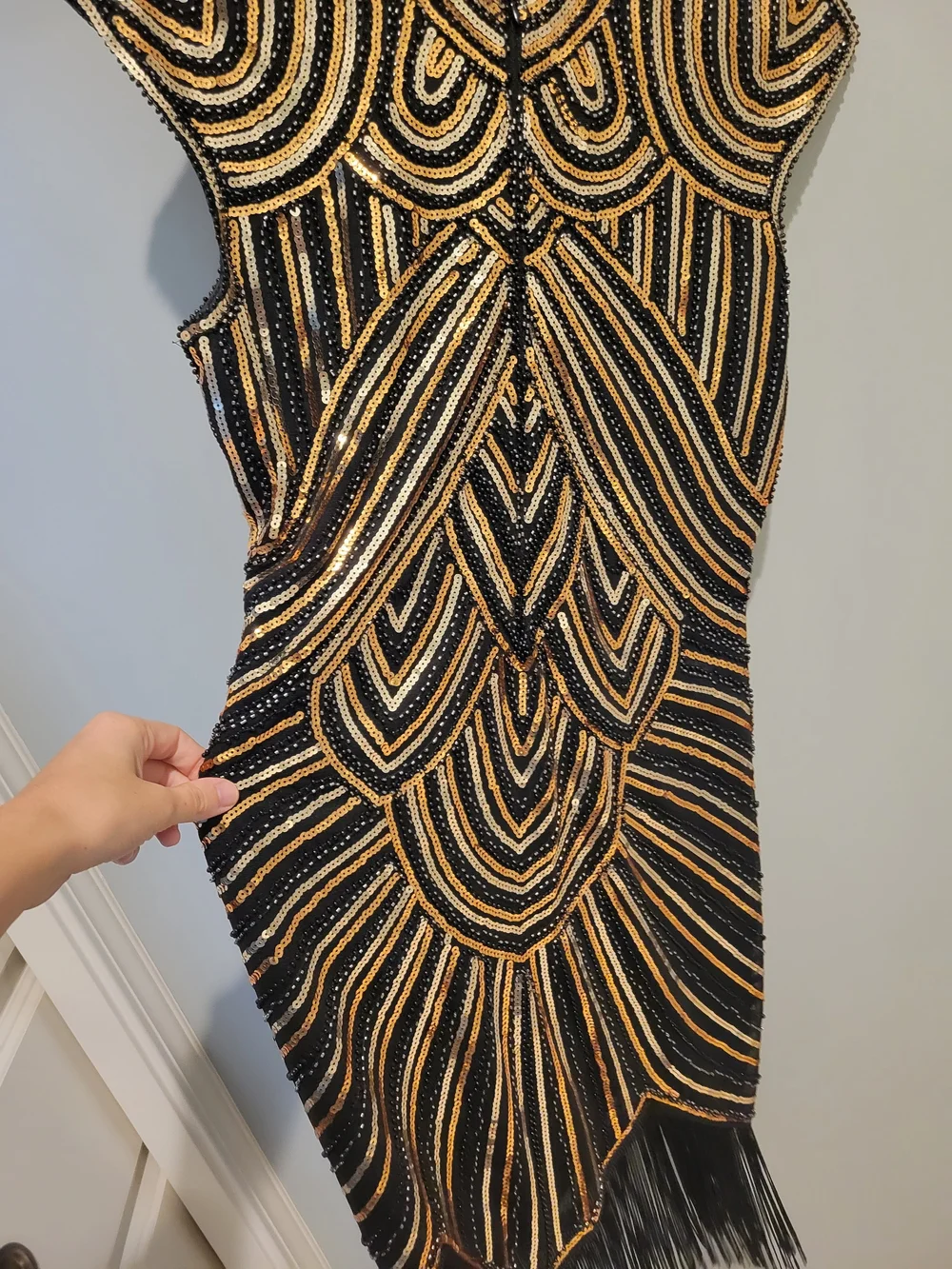 💃🏻Black and Gold Sequined Flapper Dress READ - Picture 5 of 8